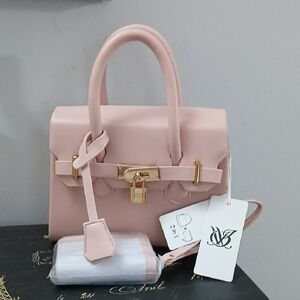 Elegant Pink Handbag
